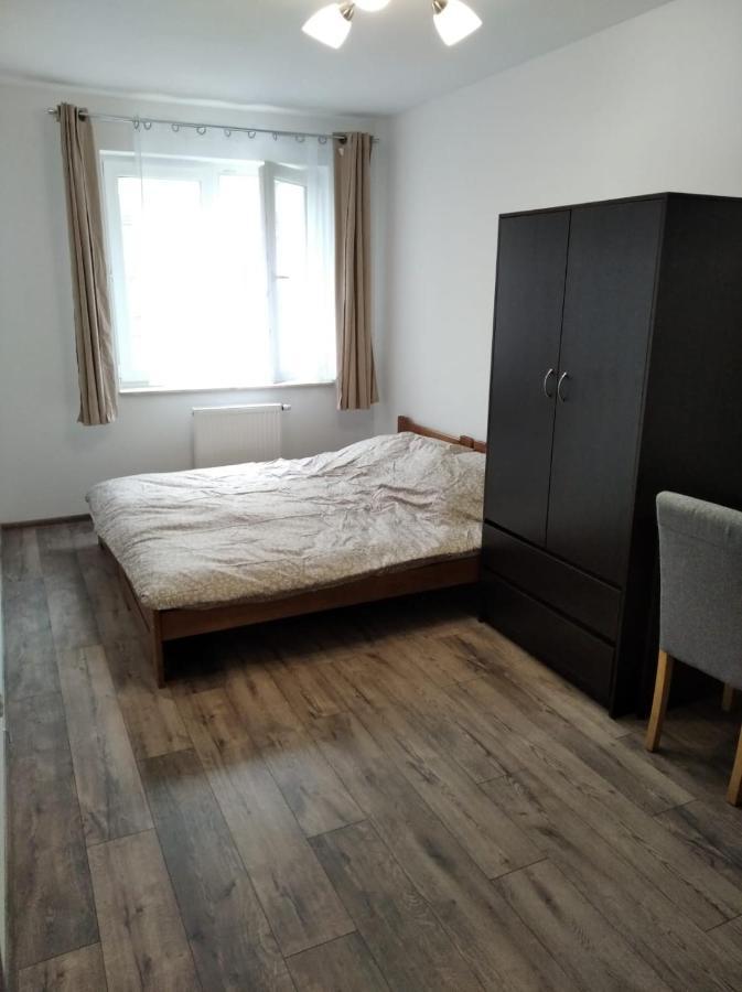 Nowe Wyposazone Mieszkanie Blisko Centrum Dla 4-os